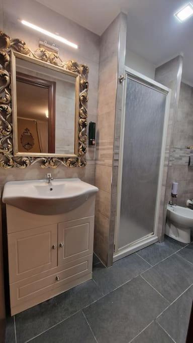 Ferienwohnung La Casa Tra I Caruggi Genua Exterior foto